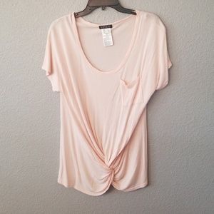 Light pink knot tee